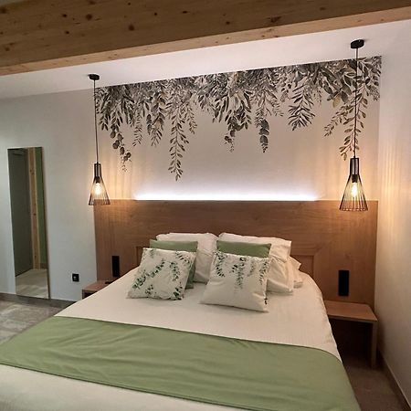 Les Orchidees , Hotel & Restaurant Верден-сюр-Мёз Экстерьер фото