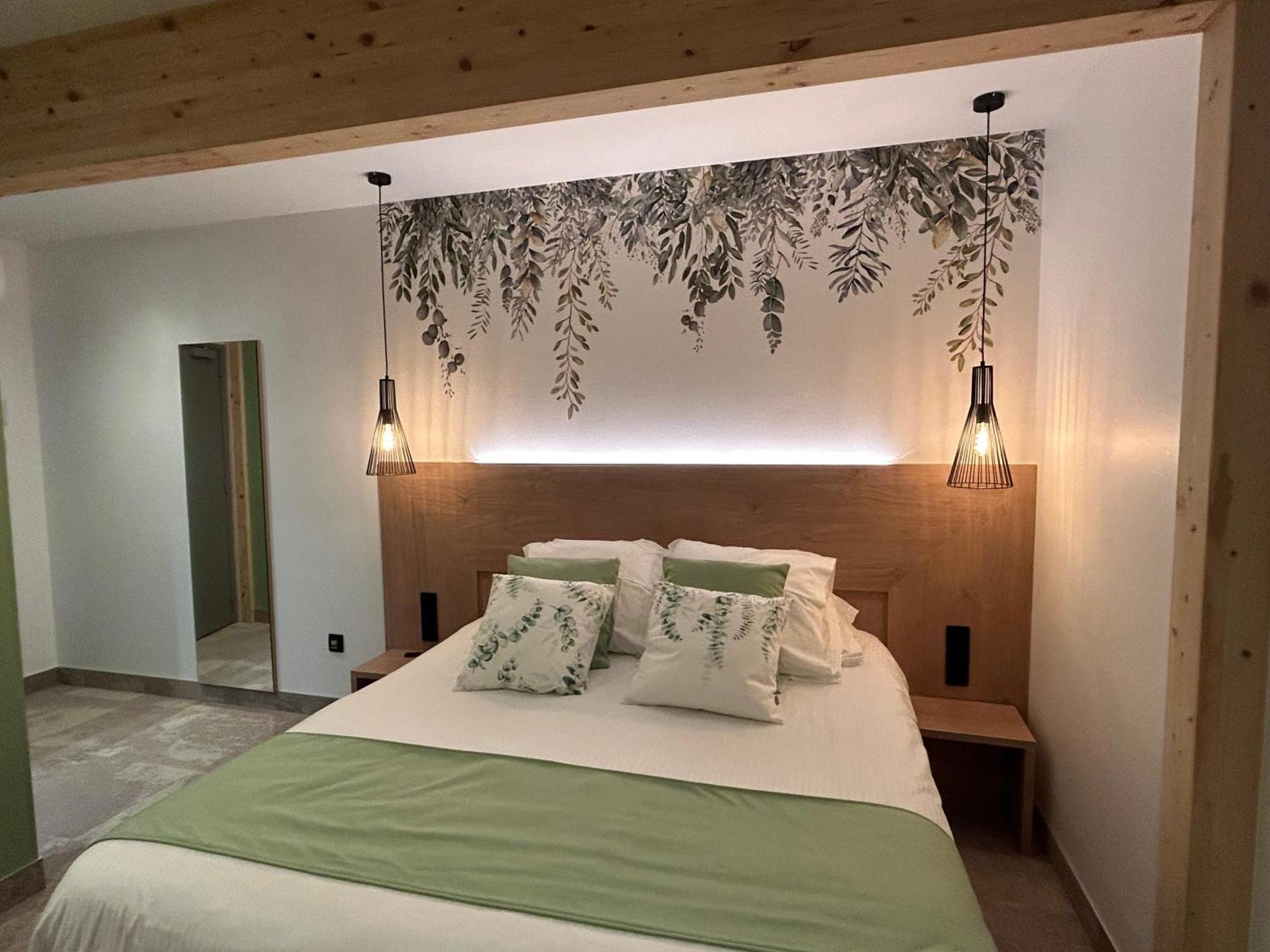 Les Orchidees , Hotel & Restaurant Верден-сюр-Мёз Экстерьер фото